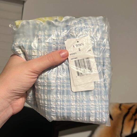 NWT L*SPACE CHER skirt swimsuit cover up size small - Picture 2 of 2